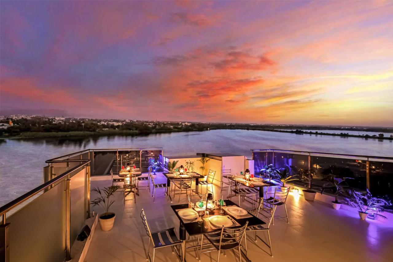 Crystal Lake Suites Kojambuttúr Kültér fotó