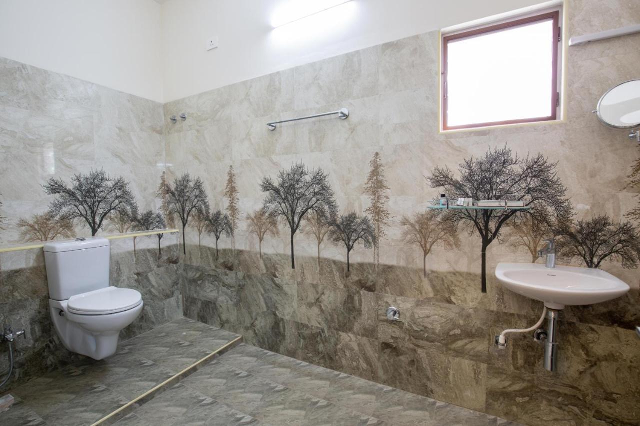Crystal Lake Suites Kojambuttúr Kültér fotó